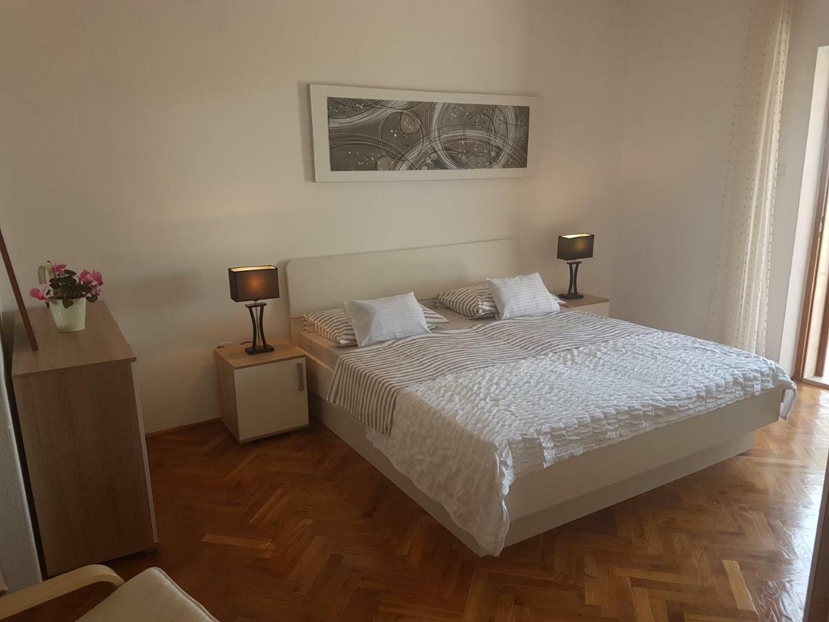 Apartments Podbarje ボル エクステリア 写真